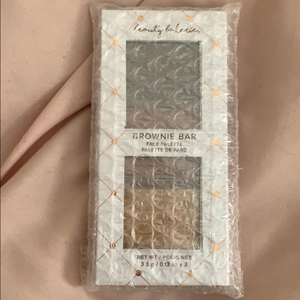 ❥ Beauty Bakerie brownie bar face palette ❥